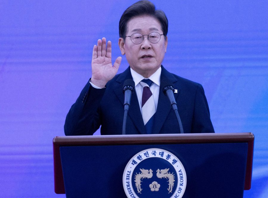韩国总统李在明会见美国财长贝森特